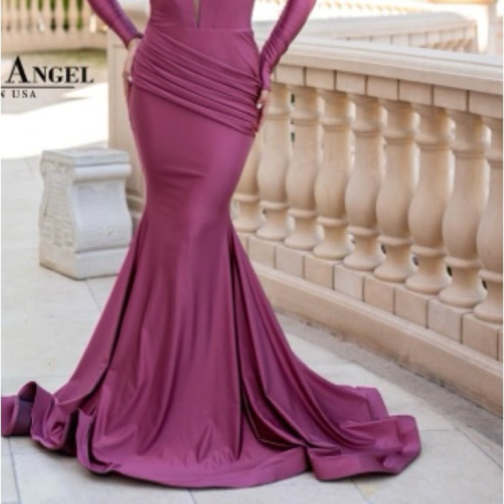 Jessica Angel USA Long Sleeve Off-Shoulder Purple Dress - Picture 2 of 14